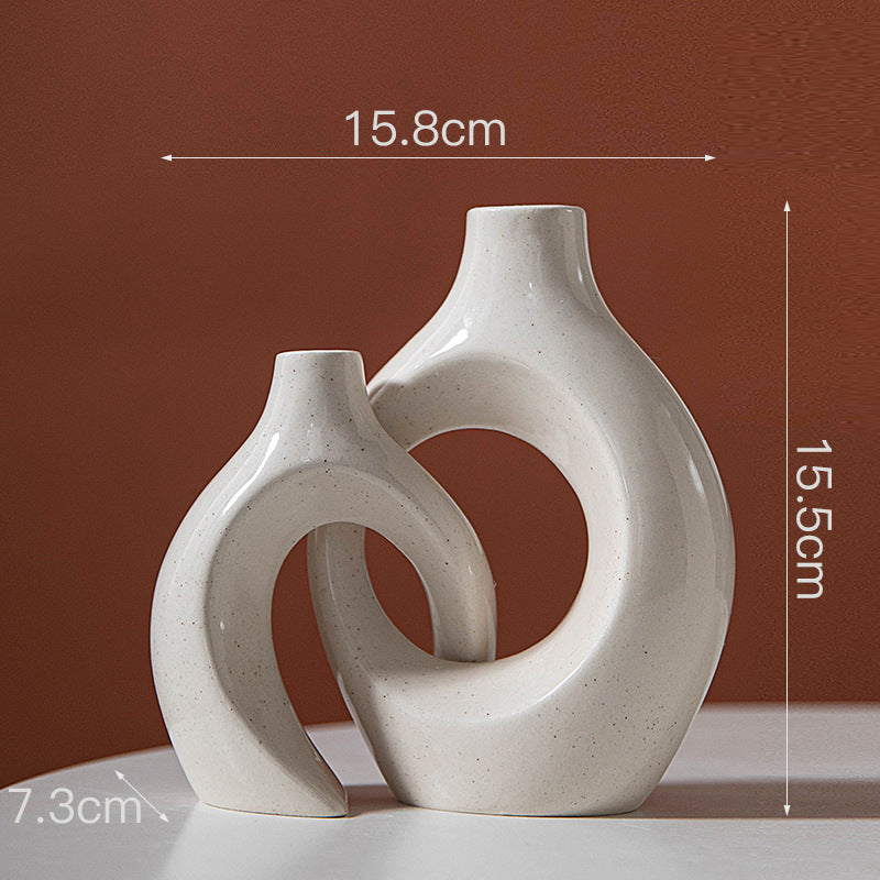 Nordic Abstract Ceramic Couple Candle Holder Irregular Circle Vase Figurine Decor Living Room Table Decoration Hotel Decoration eprolo