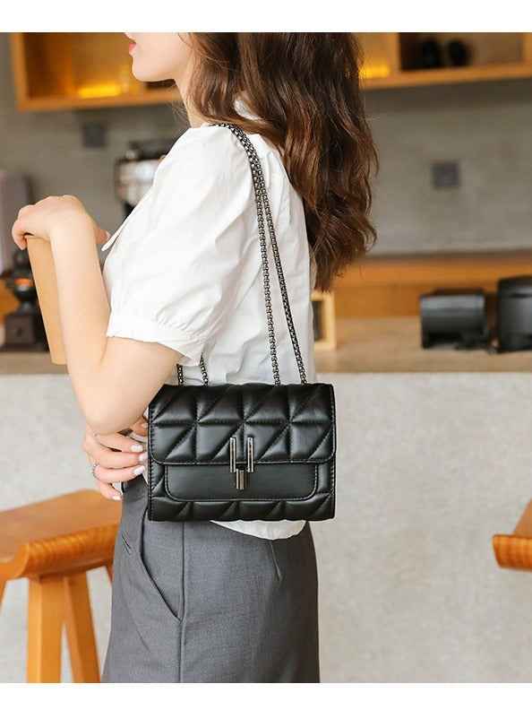 Diamond Chain Shoulder Bag - Fashionable Crossbody Bag with Large Capacity
