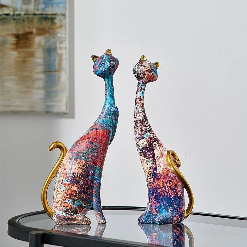 European style oil painting couple cat animal ornaments, living room TV cabinet, foyer wine cabinet decoration, resin crafts - Shello's Creative Boutique