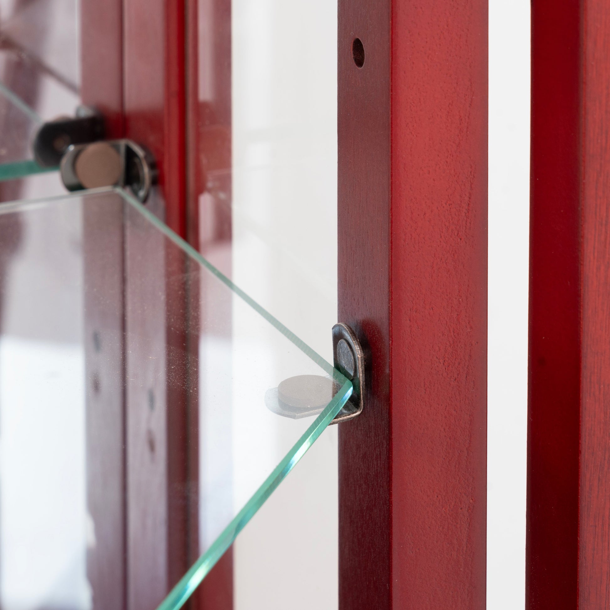 Corner Curio cabinet with illuminated glass display stand and tempered glass door, with adjustable bracket and light bulb eprolo