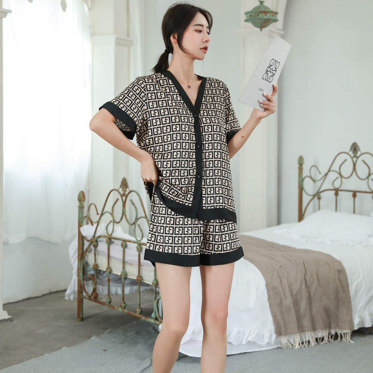 QSROCIO Women's Pajamas Set Luxury Fashion Cross Letters Print Short Sleeve Sleepwear Silk Like Leisure Home Clothes Nightwear eprolo