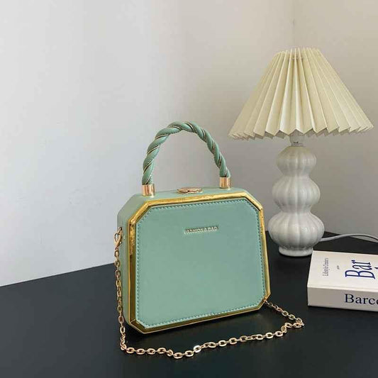 Shello's Creative Boutique – Fashionable Small Square Chain Crossbody Bag - Shello's Creative Boutique