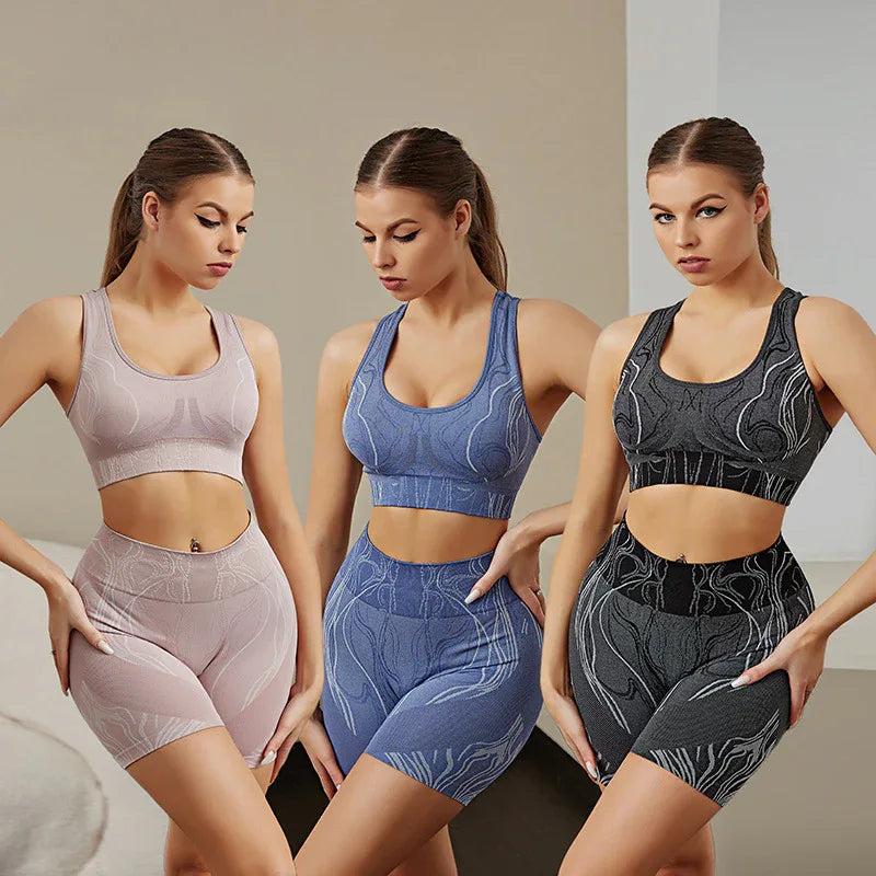 2 Piece Set Of Seamless High Elastic Striped Yoga Wear Sportswear Fitness Running Sports Bra + Shorts Set - Shello's Creative Boutique