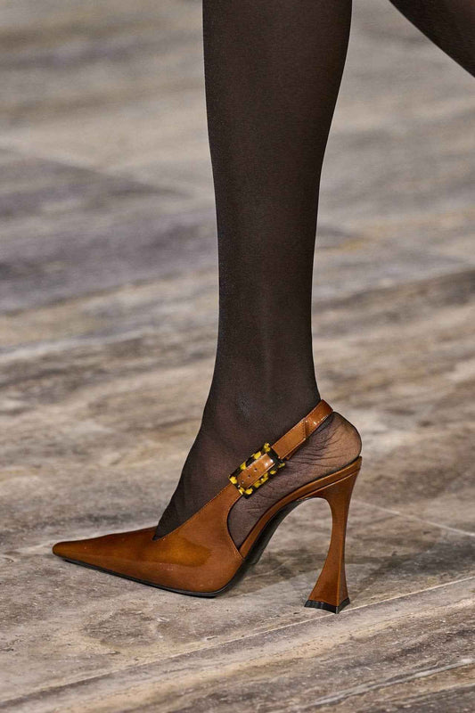 New High Heel Pointed Shoes Lacquer Leather Mid Mouth Back Empty Single Shoes for Women in Large Size