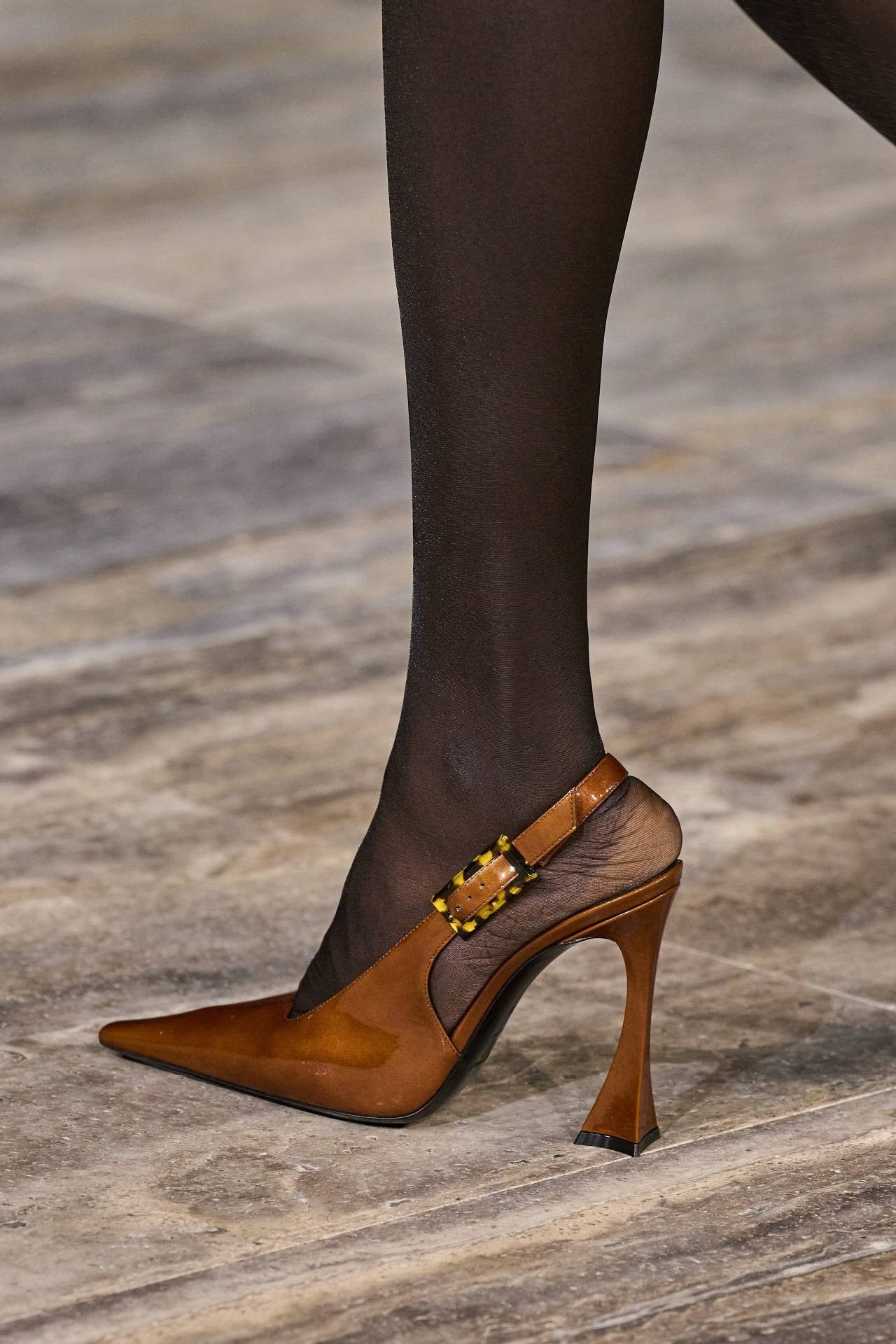 High Heel Lacquer Leather Mid Mouth Back Empty Single Shoes Pointed and Sexy Large Size Shoes for Women