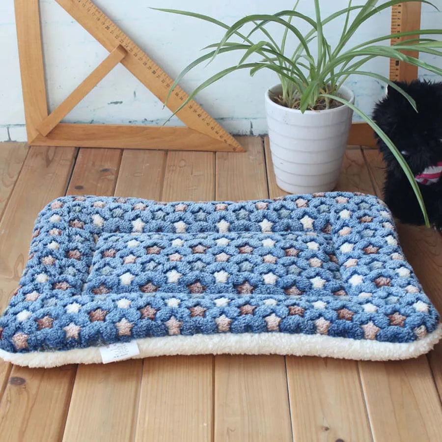 Warm Soft Fleece Pet Mat Travel Cat Litter Dog Blanket Puppy Cushion Pet Pad Dog Bed Cheap 5 Size for Small And Large Dogs eprolo