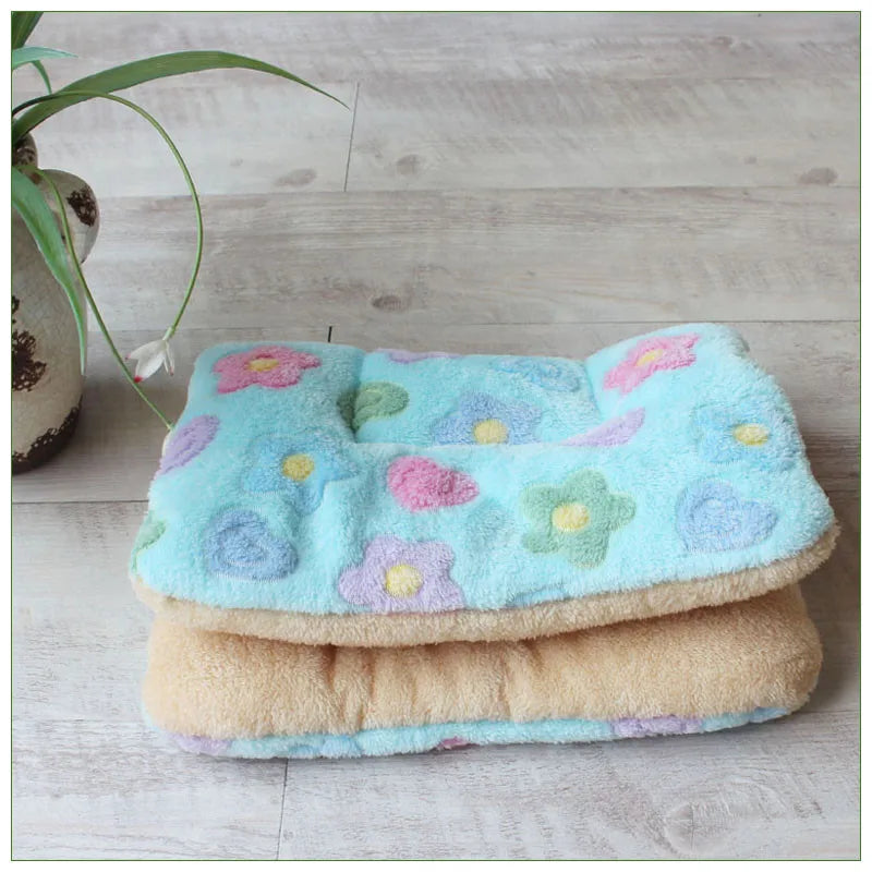 Warm Soft Fleece Pet Mat Travel Cat Litter Dog Blanket Puppy Cushion Pet Pad Dog Bed Cheap 5 Size for Small And Large Dogs eprolo