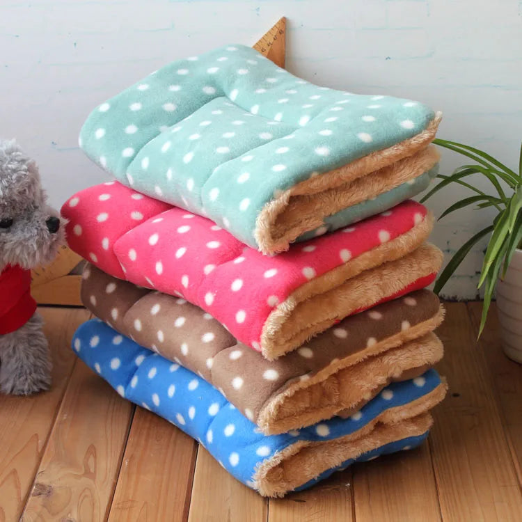 Warm Soft Fleece Pet Mat Travel Cat Litter Dog Blanket Puppy Cushion Pet Pad Dog Bed Cheap 5 Size for Small And Large Dogs eprolo