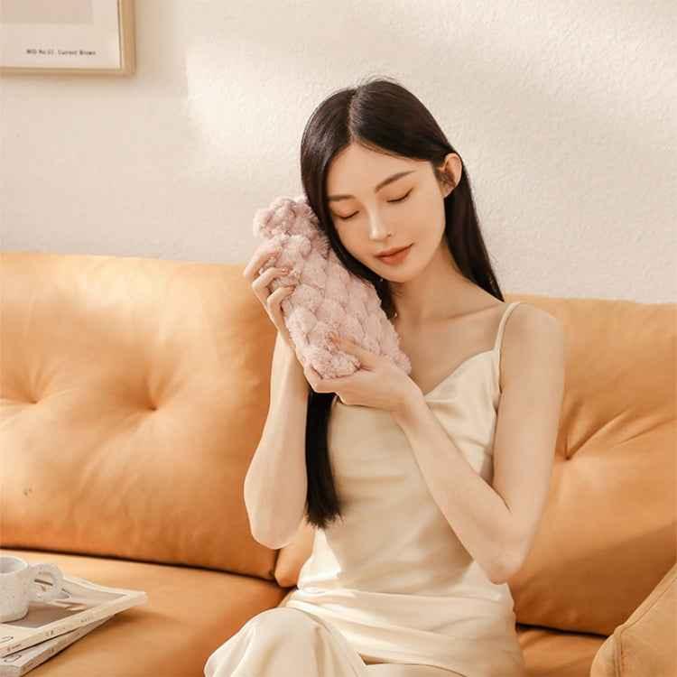 Imitation Rabbit Fur Water-filled PVC Explosion-proof Hot Water Bag for Cold / Hot Compresses - Shello's Creative Boutique