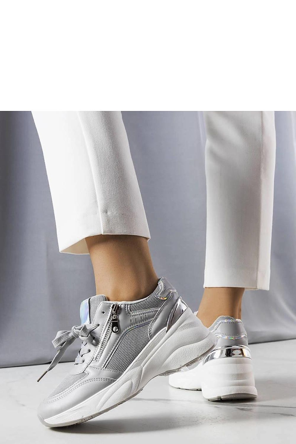 Sneakers model 207203 Solea