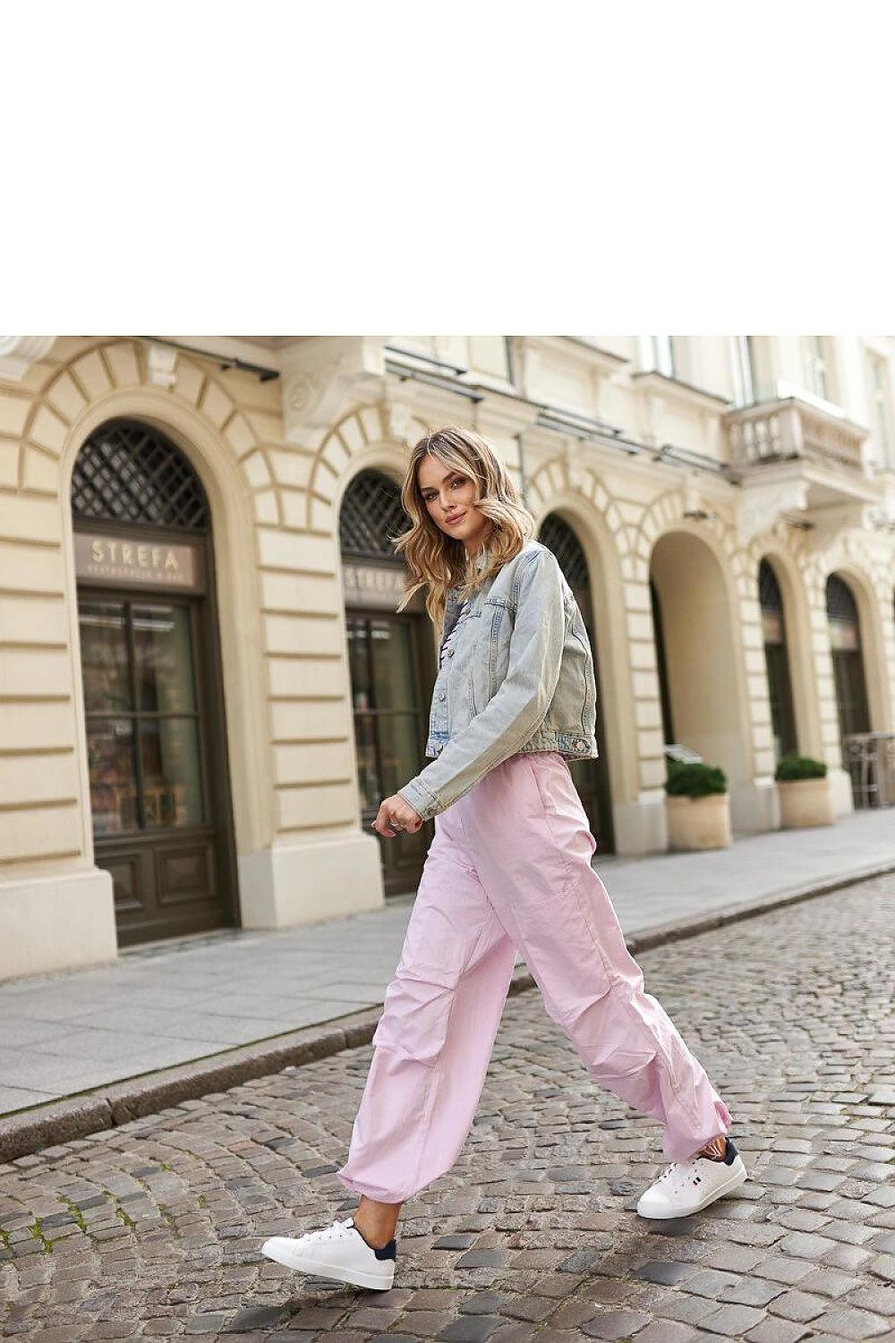 Sneakers model 207304 Solea