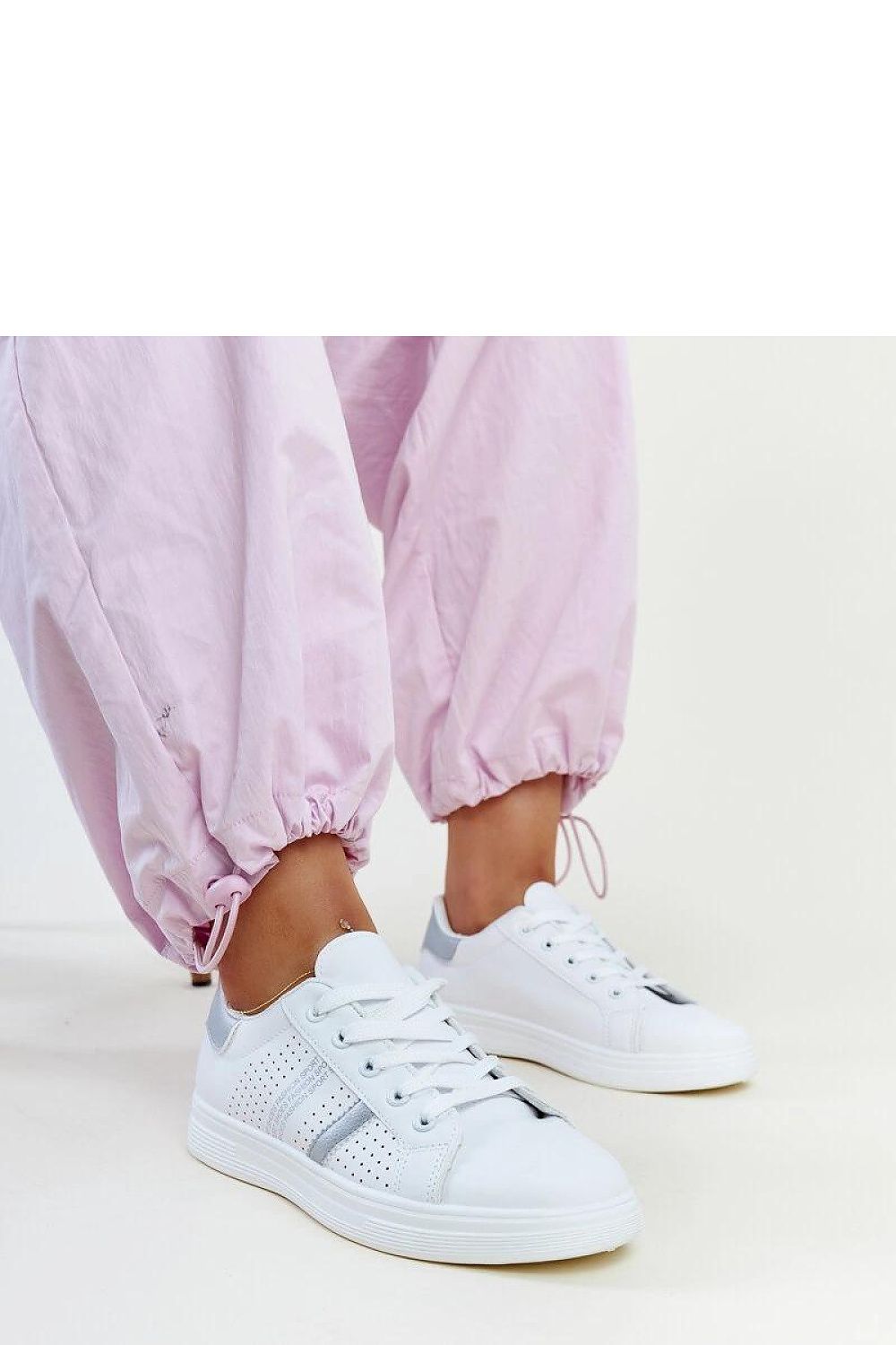 Sneakers model 207312 Solea