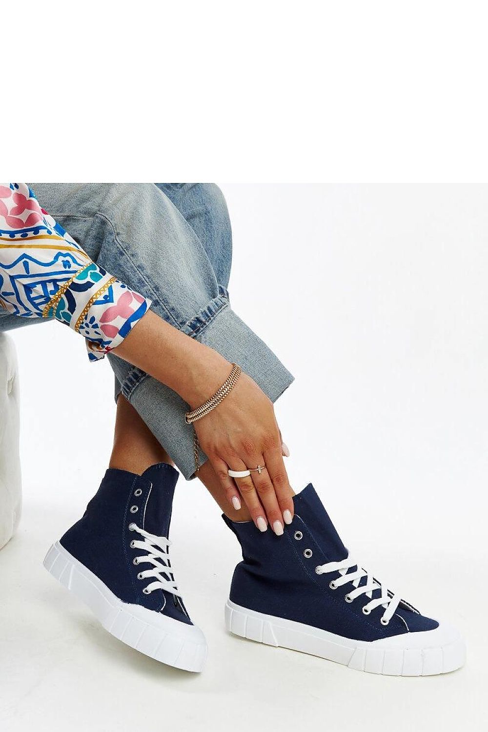 Sneakers model 207387 Solea