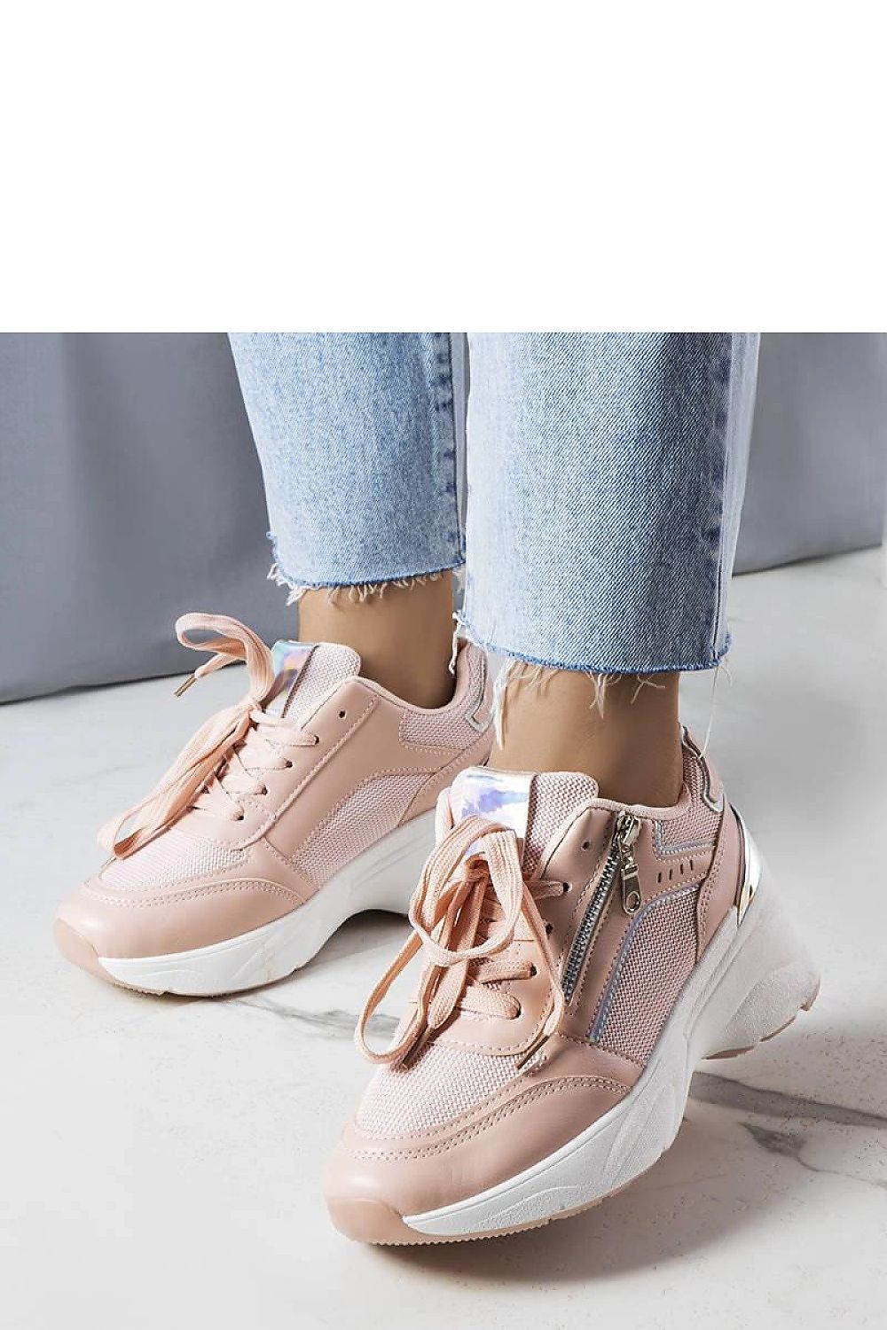 Sneakers model 207990 Solea