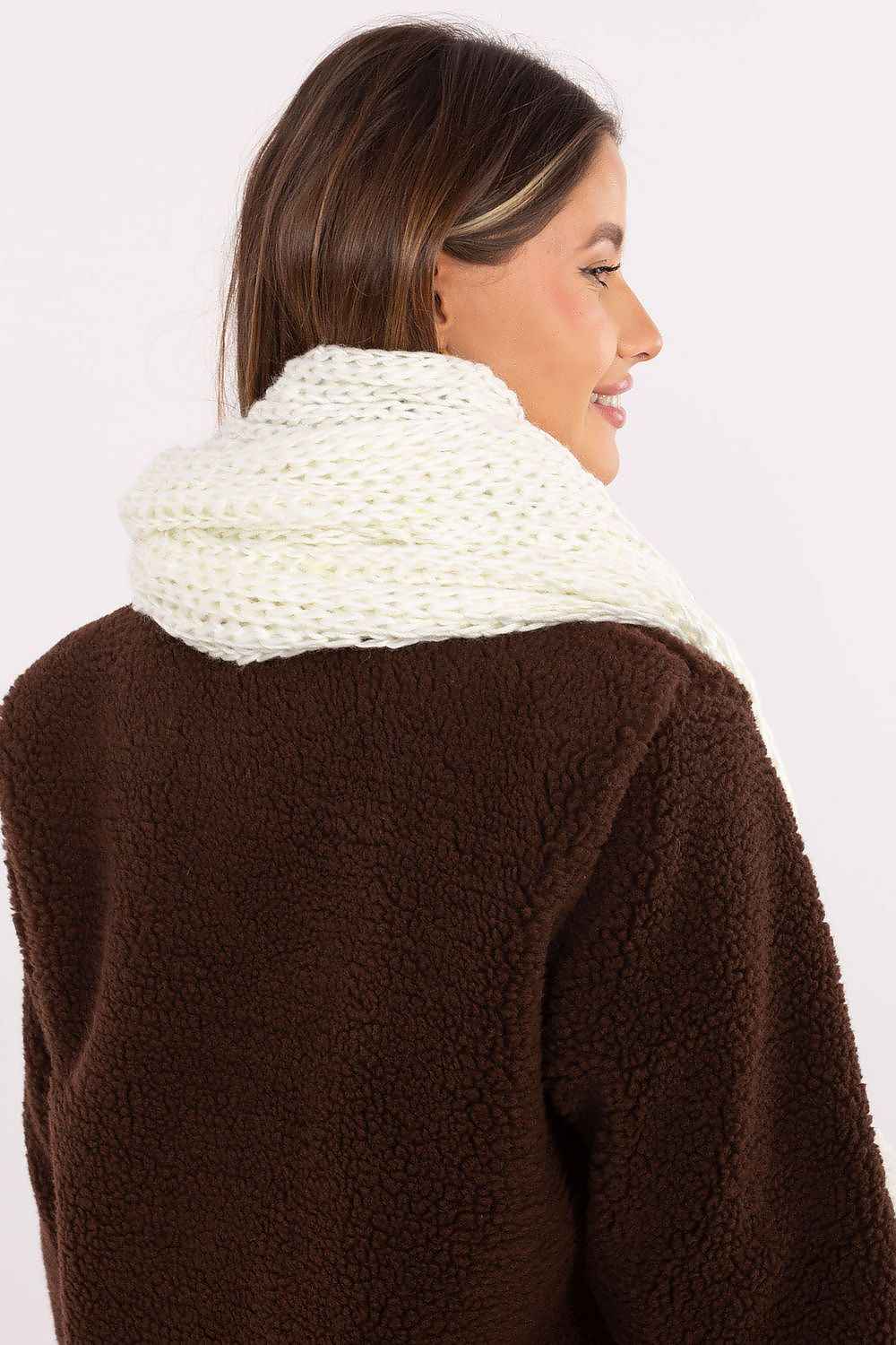 Shawl model 220390 AT