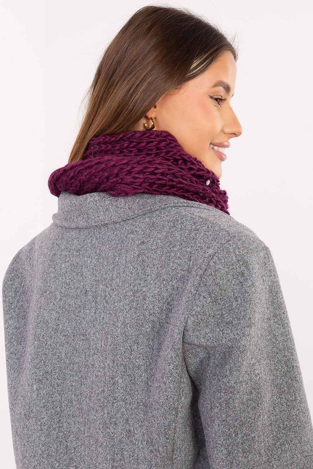 Shawl model 220390 AT