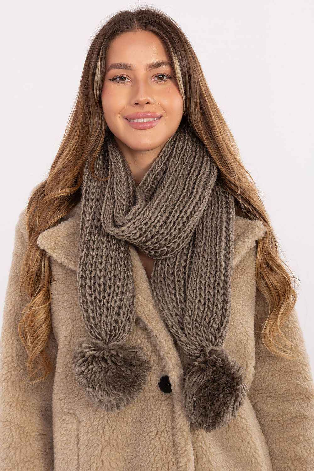 Shawl model 220390 AT