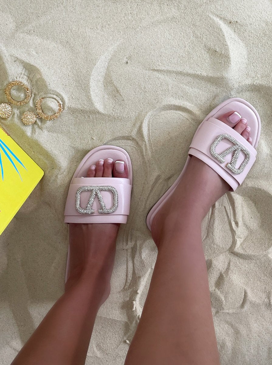 Rhinestone Detail Strap Slip On Flat Sandals Moda