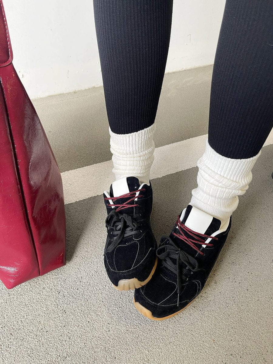 Double Contrast Lace Up Flat Trainers Moda