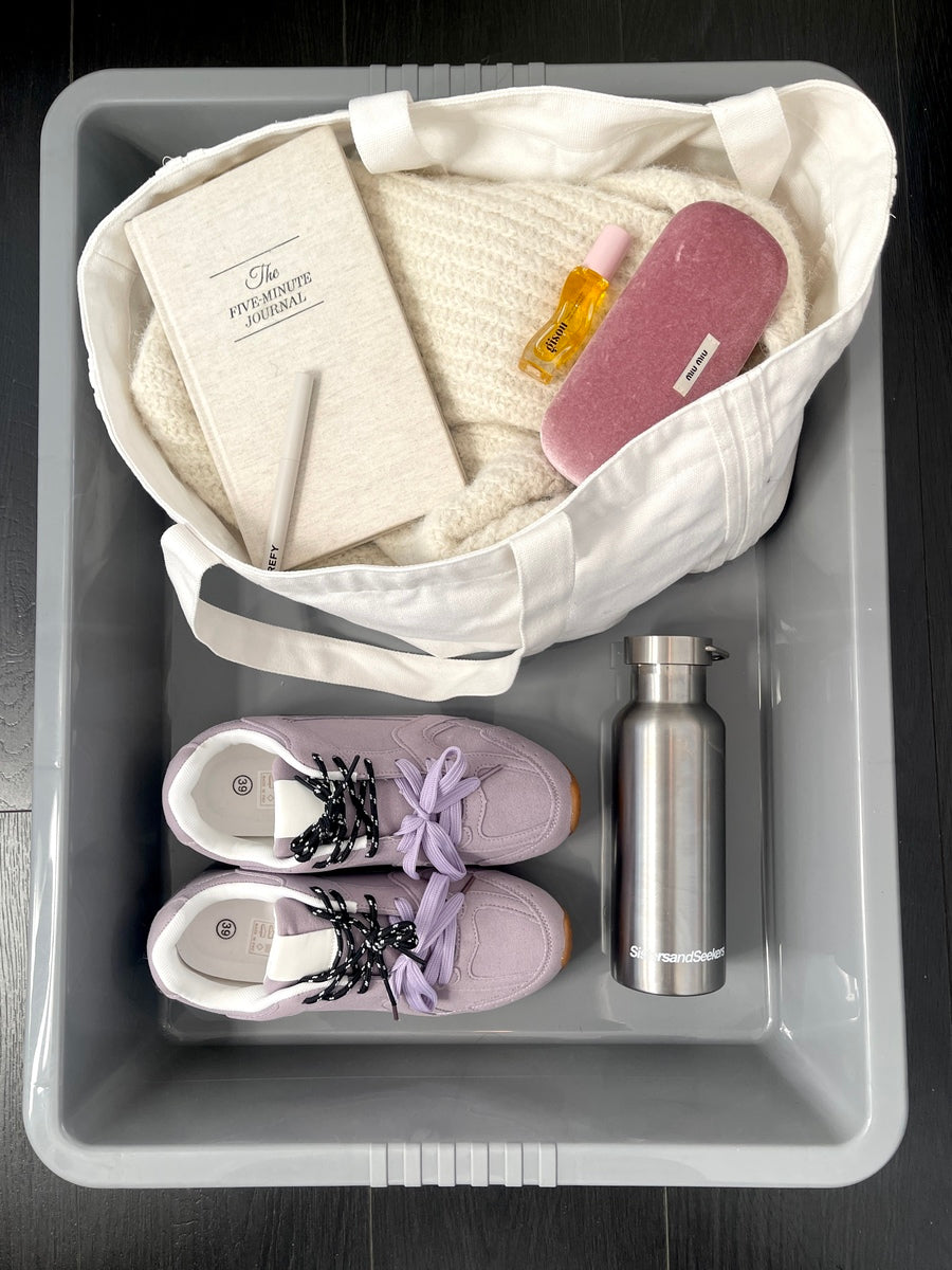 Double Contrast Lace Up Flat Trainers Moda