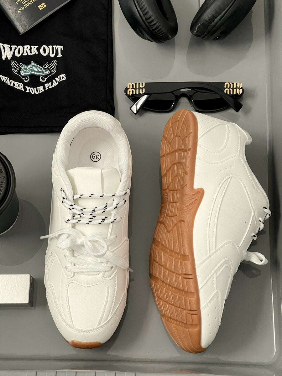 Double Contrast Lace Up Flat Trainers Moda