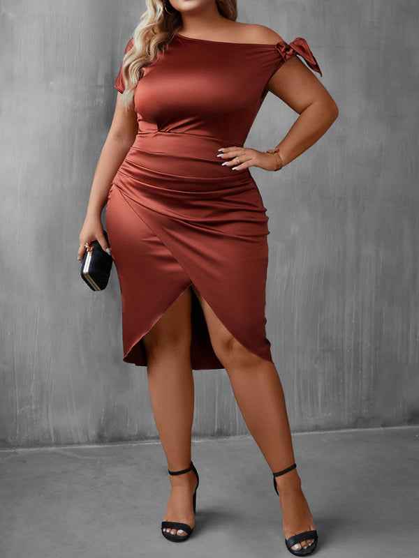 Plus Size Women's Casual Slanted Collar Short-Sleeved Wrap Hip Dress - Chic Comfort