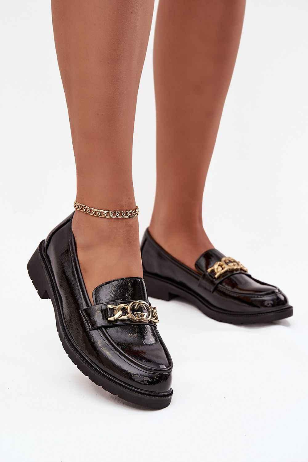 Eco Leather vs Traditional Leather: The Complete Guide - Shello's Creative Boutique