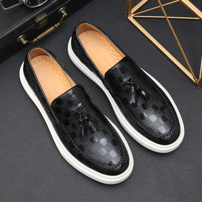 Breathable loafers and casual shoes that can be worn with just one foot - Shello's Creative Boutique