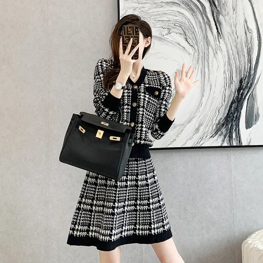 Short person wearing fashionable casual suit for women in autumn and winter, small fragrant style sweater, A-line skirt, knitted two-piece set skirt - Shello's Creative Boutique