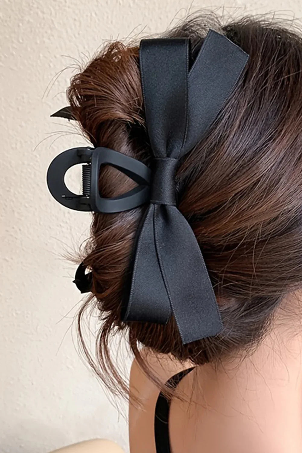 White Solid Color Ribbon Bow Decor Hair Clip – Elegant Viscose Hair Accessory for Women - Shello's Creative Boutique