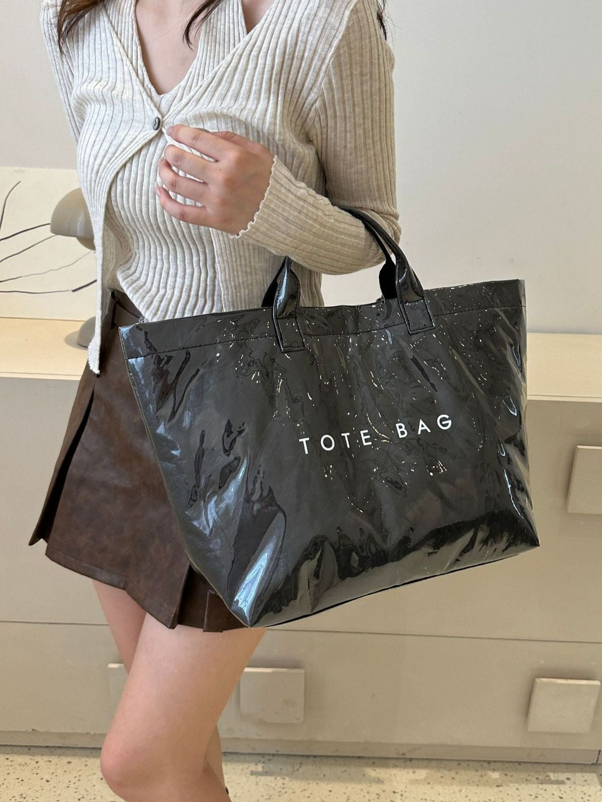 Fashionable Retro Dupont Paper Bag Women's Large Capacity Kraft Paper Handbag Shopping Bag Trendy Shello Creative Boutique