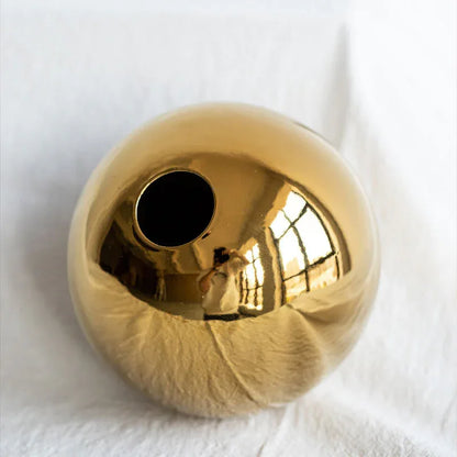 European Style Gold Plated Ceramic Vase – Luxurious Circular Design - Shello's Creative Boutique