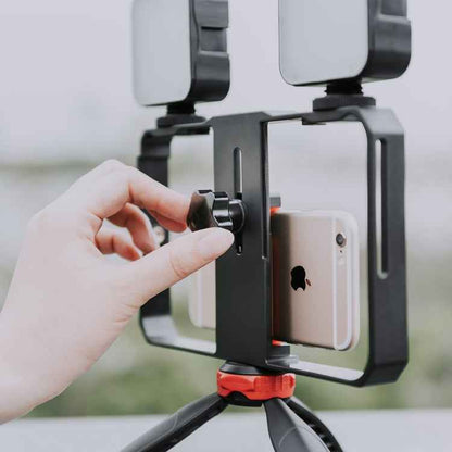 YELANGU PC203 YLG1801C Vlogging Live Broadcast LED Selfie Light Smartphone Video Rig Handle Stabilizer Plastic Bracket Tripod Kits