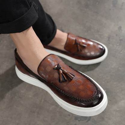Breathable loafers and casual shoes that can be worn with just one foot - Shello's Creative Boutique