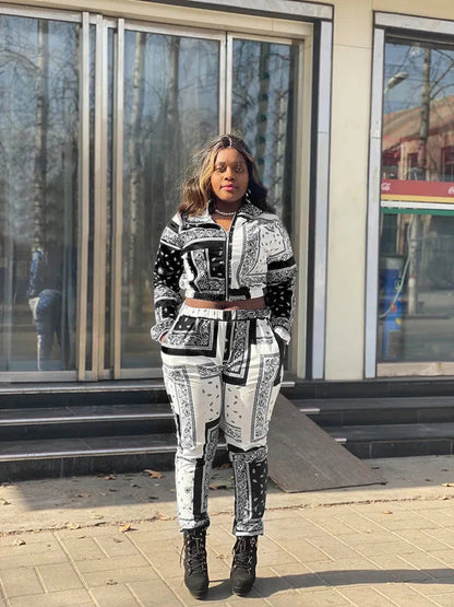 Women's Paisley Bandana Print Tracksuit - 2-Piece Zip-Up Sweatshirt & Jogger Set - Shello's Creative Boutique