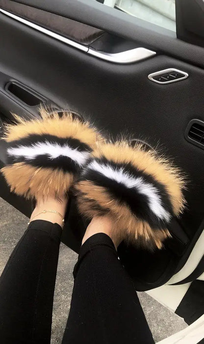 Women's Luxury Fluffy Fur Slippers - Indoor Warm Plush Flip Flops