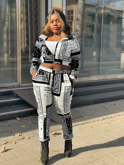Women's Paisley Bandana Print Tracksuit - 2-Piece Zip-Up Sweatshirt & Jogger Set - Shello's Creative Boutique