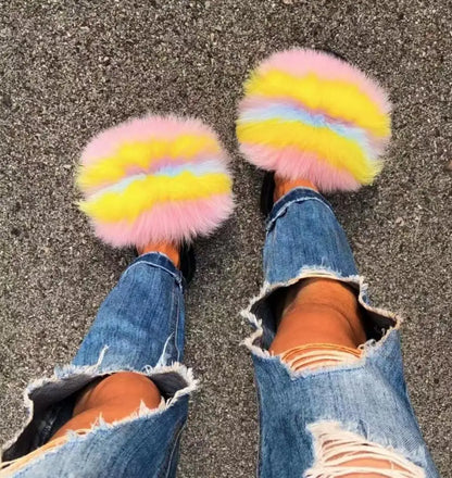 Women's Luxury Fluffy Fur Slippers - Indoor Warm Plush Flip Flops