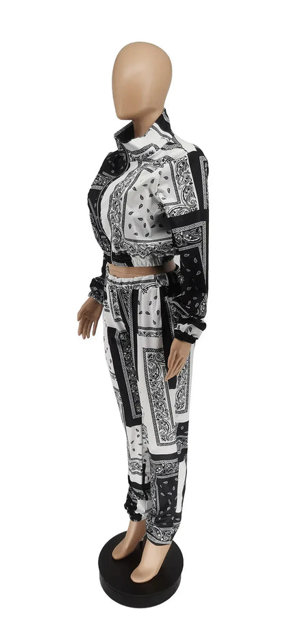 Women's Paisley Bandana Print Tracksuit - 2-Piece Zip-Up Sweatshirt & Jogger Set - Shello's Creative Boutique