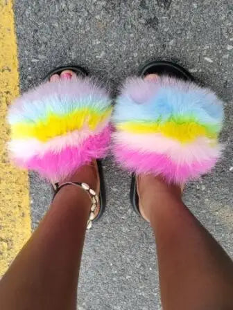Women's Luxury Fluffy Fur Slippers - Indoor Warm Plush Flip Flops