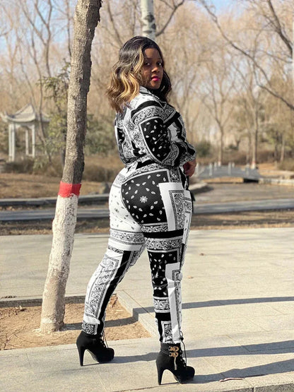 Women's Paisley Bandana Print Tracksuit - 2-Piece Zip-Up Sweatshirt & Jogger Set - Shello's Creative Boutique