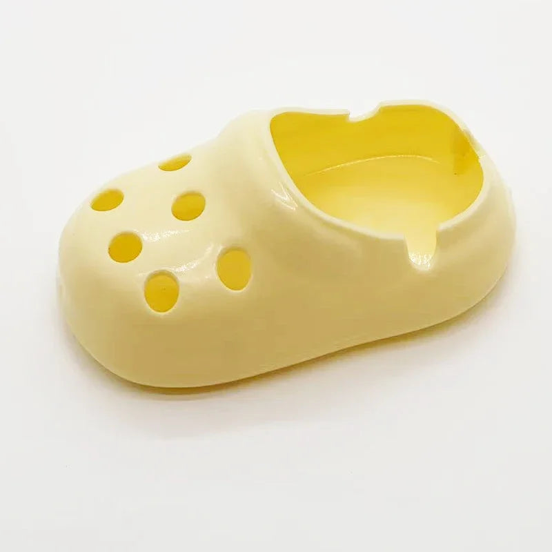 Cute Shoe Ashtray – Flame Retardant Anti-Fly Ash PP Ashtray for Home, Office & Hotel