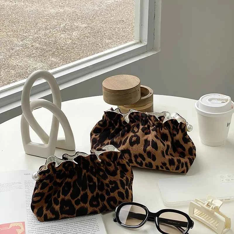Large Capacity Cosmetic Bag Stylish Multifunctional Portable Cosmetic Bag Storage Bag Leopard Print Storage Make Up Organizer