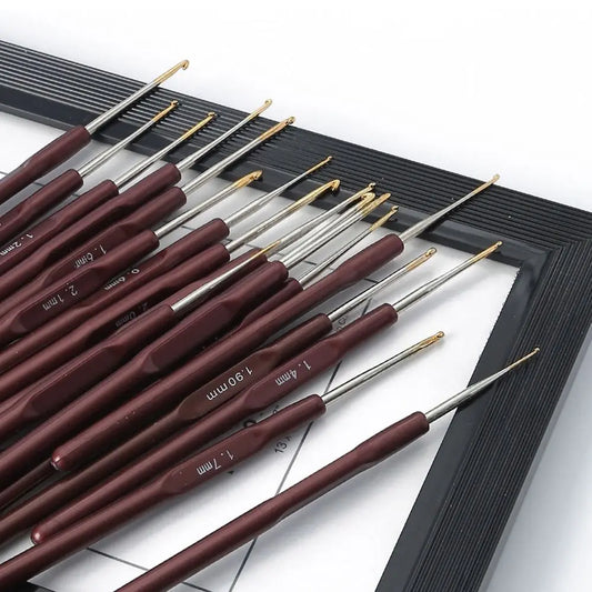 Dreadlock Crochet Hooks 0.5-0.8mm - Metal Plastic Micro Hook Set for Hair Weaving - Shello's Creative Boutique