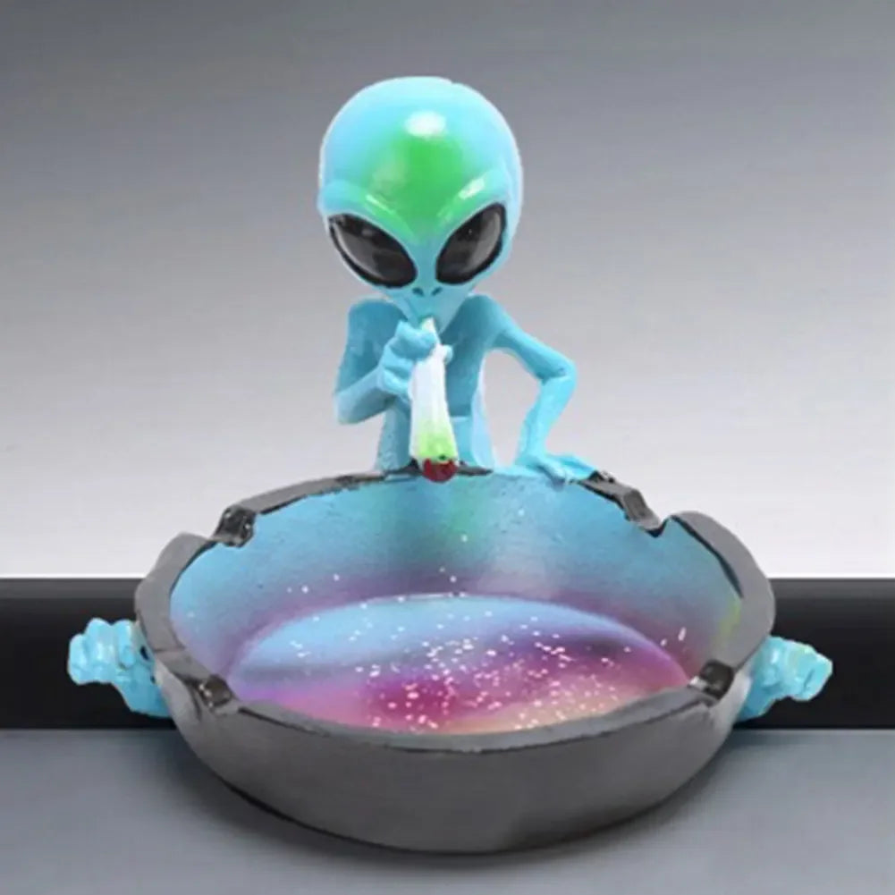 Alien Ashtray – Creative Sci-Fi Cigarette Tray for Home, Office & Party Décor