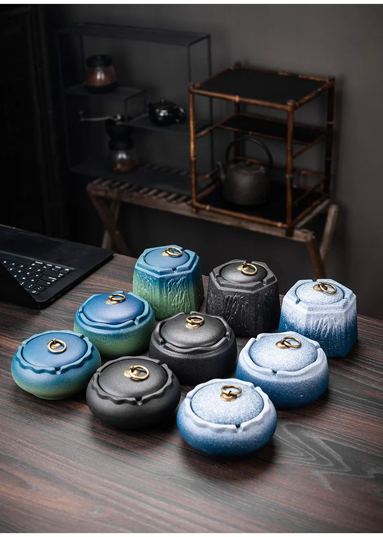 Creative Ceramic Ashtray with Lid – Anti-Fly Ash Desktop Ornament, 18 Styles