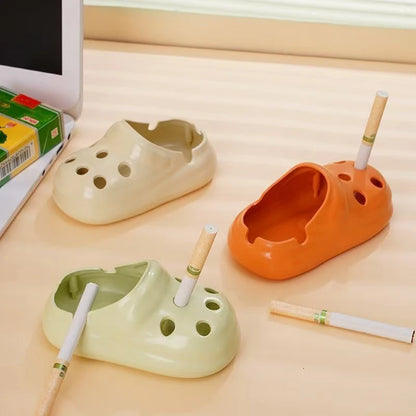 Cute Shoe Ashtray – Flame Retardant Anti-Fly Ash PP Ashtray for Home, Office & Hotel