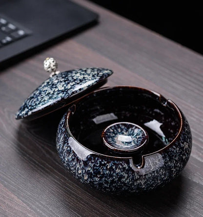 Creative Ceramic Ashtray with Lid – Anti-Fly Ash Desktop Ornament, 18 Styles