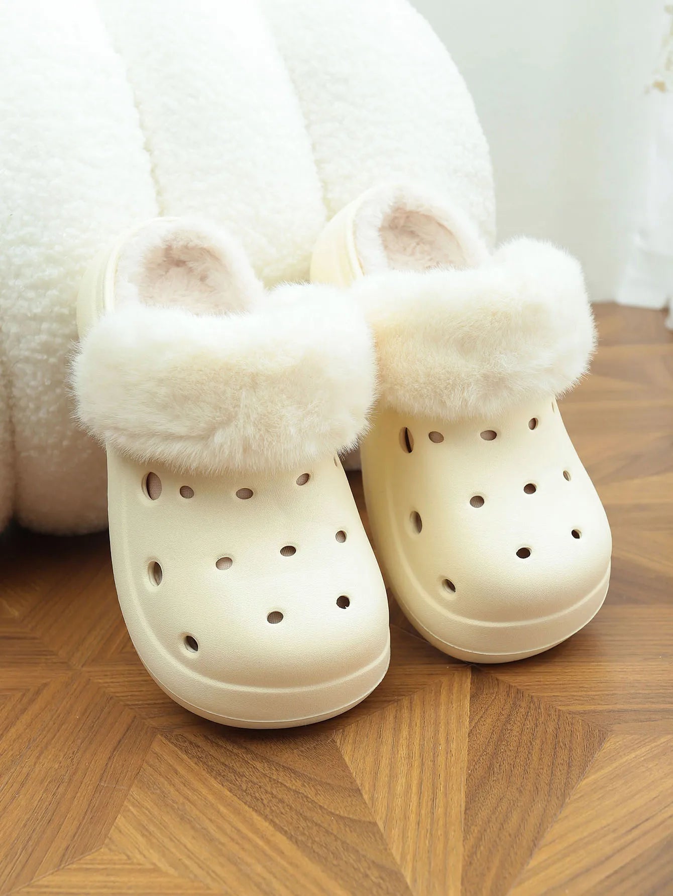 Women's Plush High Heel Slippers 2025 - Thick Soft-Soled Winter Garden Shoes