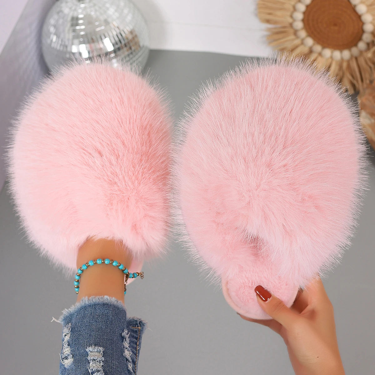 Women's Winter Fashion Fur Slippers - Fluffy Plush Anti-Slip Outdoor Slides - Shello's Creative Boutique